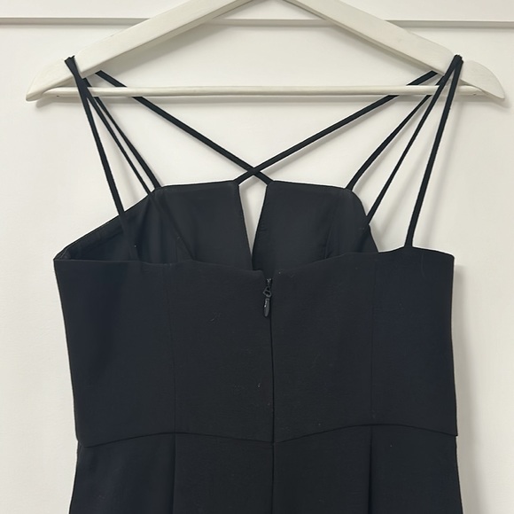 BCBG Maxazria Cut Out Jump Suit with Pockets - Picture 4 of 5